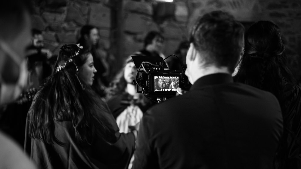 Vidéaste sur le tournage d'un clip de Taennchel